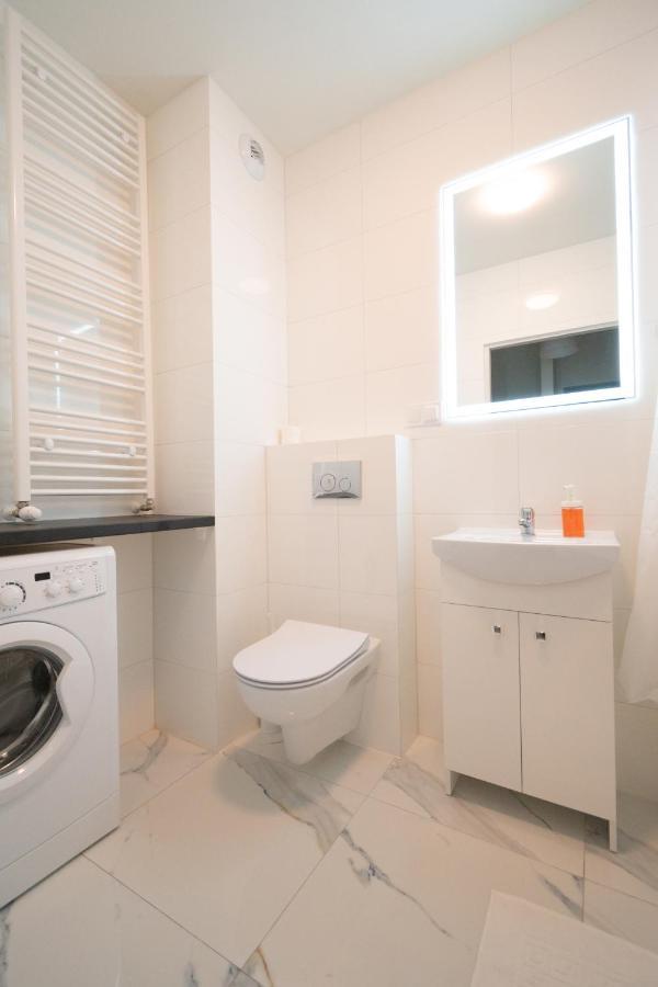 Apartament Alpha Lodž Exteriér fotografie